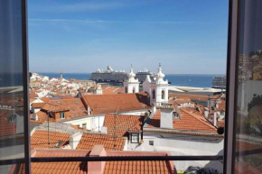 LoveLisbonApartments View That Calms The Soul, Lisboa